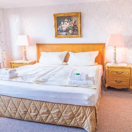 Romantisches Hotel Zur Traube Schwerin